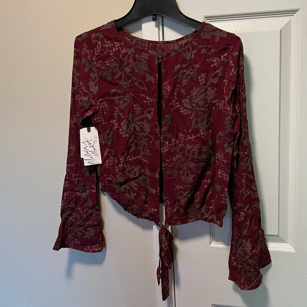 NWT Cute Pattern Long Sleeve Top - Picture 9 of 10